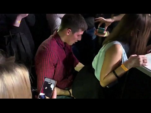 ❤️ sex tūturu i roto i te nightclub Russian. 18-tau-tawhito Russian kotiro i roto i te nono me te tara fucked i roto i te nightclub ️❌ Karekau Nui i mi.sex78.ru